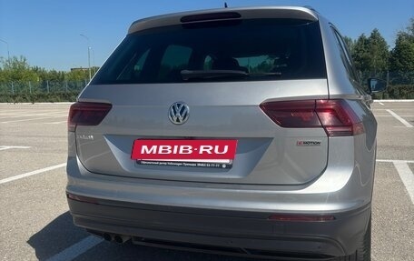 Volkswagen Tiguan II, 2018 год, 1 350 000 рублей, 3 фотография
