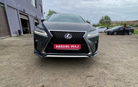 Lexus RX IV рестайлинг, 2017 год, 3 800 000 рублей, 4 фотография