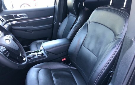 Ford Explorer VI, 2018 год, 2 695 000 рублей, 9 фотография