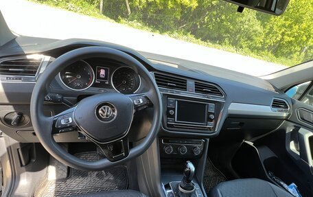 Volkswagen Tiguan II, 2020 год, 2 700 000 рублей, 9 фотография