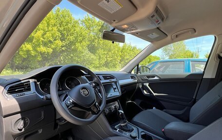 Volkswagen Tiguan II, 2020 год, 2 700 000 рублей, 8 фотография