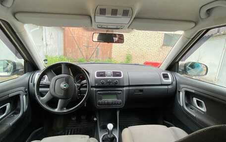 Skoda Fabia II, 2009 год, 800 000 рублей, 9 фотография