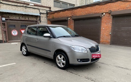 Skoda Fabia II, 2009 год, 800 000 рублей, 3 фотография