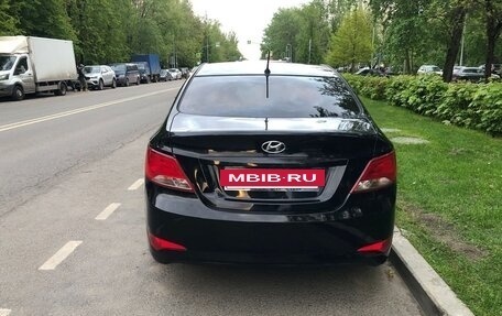 Hyundai Solaris II рестайлинг, 2015 год, 550 000 рублей, 5 фотография