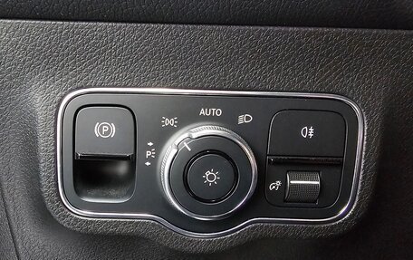 Mercedes-Benz GLB, 2021 год, 2 470 000 рублей, 14 фотография