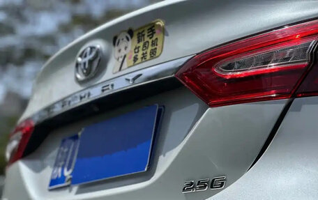 Toyota Camry, 2021 год, 2 050 000 рублей, 5 фотография