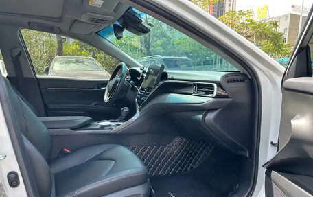 Toyota Camry, 2021 год, 2 050 000 рублей, 15 фотография