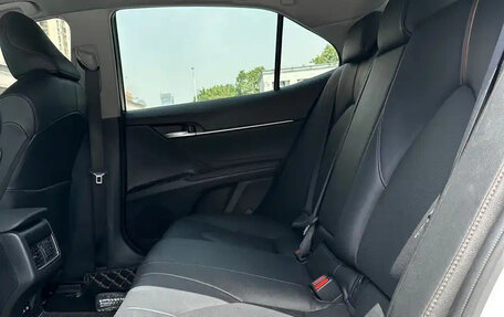 Toyota Camry, 2021 год, 2 050 000 рублей, 16 фотография