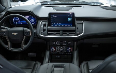 Chevrolet Suburban, 2023 год, 13 528 000 рублей, 9 фотография