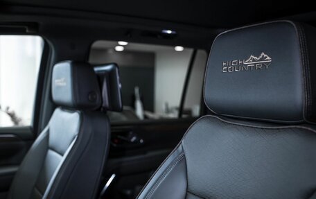 Chevrolet Suburban, 2023 год, 13 528 000 рублей, 16 фотография