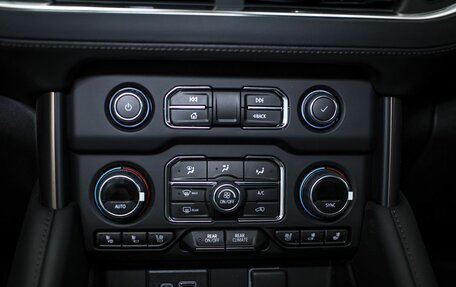 Chevrolet Suburban, 2023 год, 13 528 000 рублей, 23 фотография