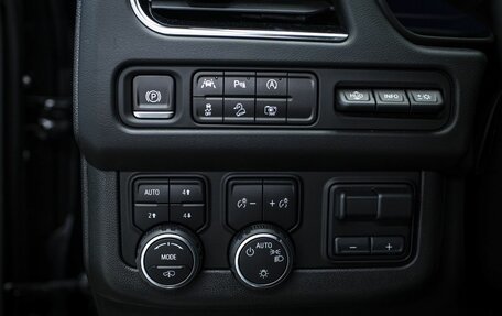 Chevrolet Suburban, 2023 год, 13 528 000 рублей, 31 фотография