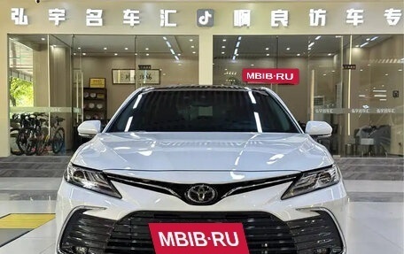 Toyota Camry, 2021 год, 2 050 000 рублей, 2 фотография