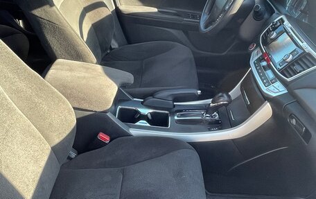 Honda Accord IX рестайлинг, 2013 год, 1 700 000 рублей, 16 фотография
