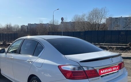 Honda Accord IX рестайлинг, 2013 год, 1 700 000 рублей, 4 фотография