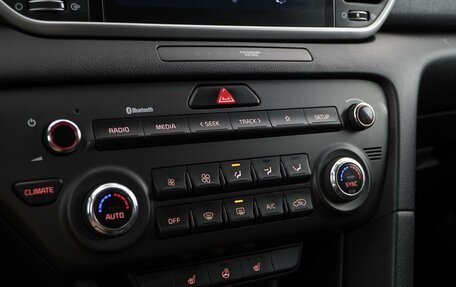 KIA Sportage IV рестайлинг, 2021 год, 2 250 000 рублей, 21 фотография