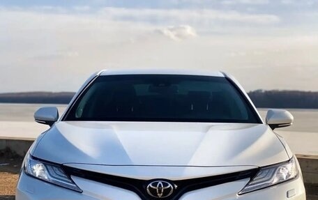 Toyota Camry, 2019 год, 3 450 000 рублей, 1 фотография
