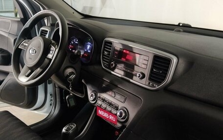 KIA Sportage IV рестайлинг, 2018 год, 1 549 000 рублей, 16 фотография