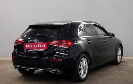 Mercedes-Benz A-Класс, 2018 год, 2 450 000 рублей, 5 фотография