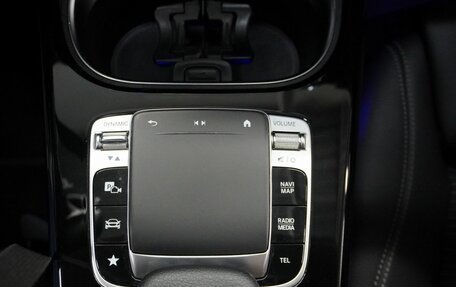 Mercedes-Benz A-Класс, 2018 год, 2 450 000 рублей, 18 фотография