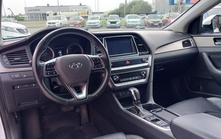 Hyundai Sonata VII, 2017 год, 1 750 000 рублей, 13 фотография