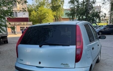 Fiat Punto III Punto Evo рестайлинг, 2003 год, 220 000 рублей, 2 фотография