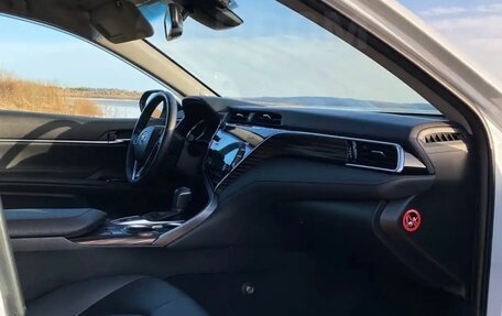 Toyota Camry, 2019 год, 3 450 000 рублей, 16 фотография