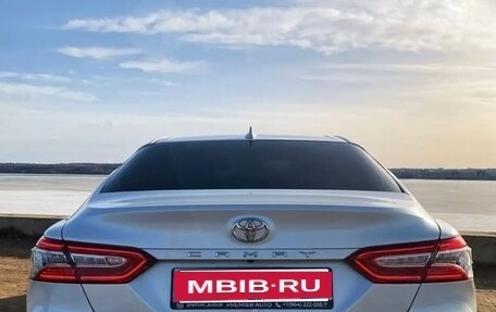 Toyota Camry, 2019 год, 3 450 000 рублей, 11 фотография