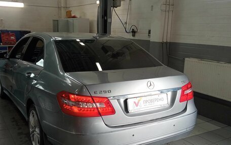 Mercedes-Benz E-Класс, 2010 год, 1 280 000 рублей, 4 фотография