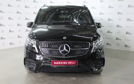 Mercedes-Benz V-Класс, 2023 год, 13 850 000 рублей, 2 фотография