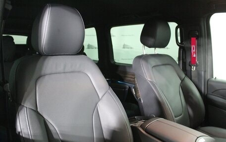 Mercedes-Benz V-Класс, 2023 год, 13 850 000 рублей, 14 фотография