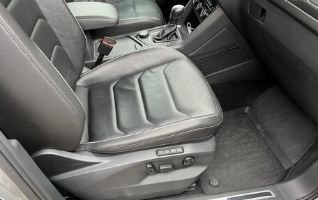 Volkswagen Tiguan II, 2019 год, 3 000 000 рублей, 13 фотография