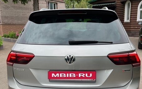 Volkswagen Tiguan II, 2019 год, 3 000 000 рублей, 4 фотография