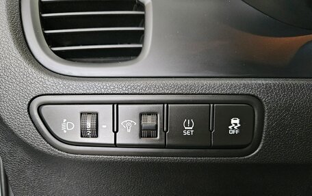 KIA Rio IV, 2018 год, 1 345 000 рублей, 15 фотография