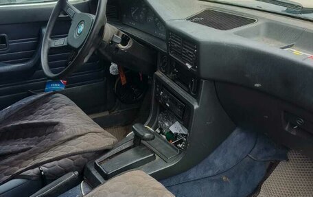 BMW 5 серия, 1984 год, 250 000 рублей, 1 фотография