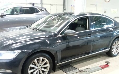 Volkswagen Passat B8 рестайлинг, 2018 год, 1 900 000 рублей, 1 фотография