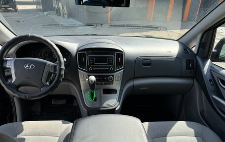 Hyundai H-1 II рестайлинг, 2019 год, 2 590 000 рублей, 6 фотография