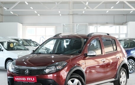 Renault Sandero I, 2013 год, 749 000 рублей, 4 фотография
