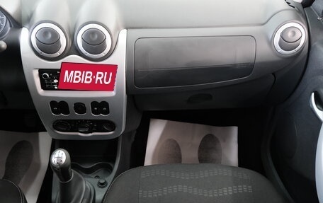 Renault Sandero I, 2013 год, 749 000 рублей, 18 фотография