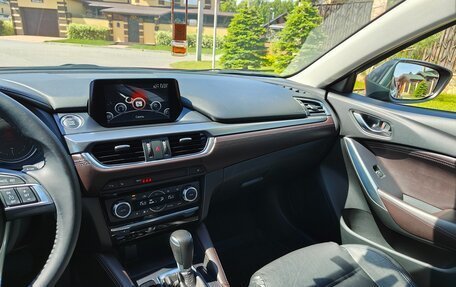Mazda 6, 2015 год, 2 400 000 рублей, 10 фотография