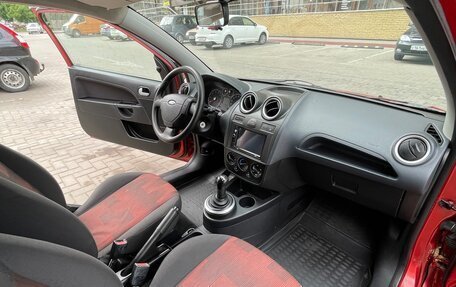 Ford Fiesta, 2006 год, 490 000 рублей, 10 фотография