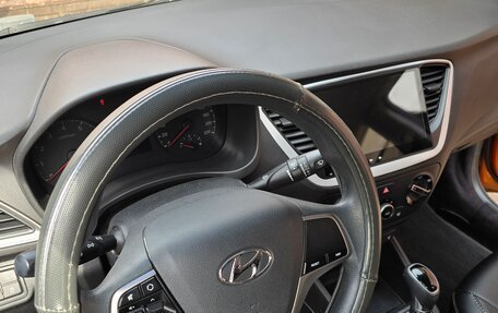Hyundai Solaris II рестайлинг, 2017 год, 1 250 000 рублей, 3 фотография