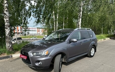 Mitsubishi Outlander III рестайлинг 3, 2010 год, 1 220 000 рублей, 1 фотография
