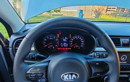 KIA Rio IV, 2018 год, 1 387 000 рублей, 12 фотография