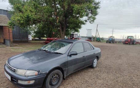 Toyota Carina, 1993 год, 335 000 рублей, 3 фотография