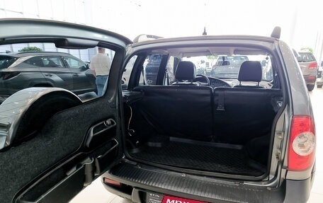 Chevrolet Niva I рестайлинг, 2011 год, 450 000 рублей, 10 фотография