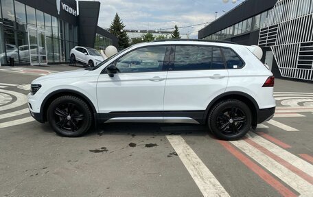 Volkswagen Tiguan II, 2018 год, 2 575 000 рублей, 5 фотография