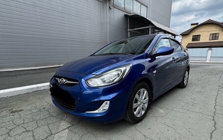 Hyundai Solaris II рестайлинг, 2013 год, 850 000 рублей, 3 фотография