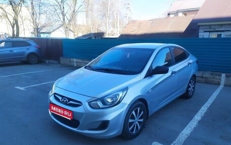 Hyundai Accent IV, 2013 год, 670 000 рублей, 1 фотография