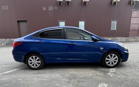 Hyundai Solaris II рестайлинг, 2013 год, 850 000 рублей, 5 фотография